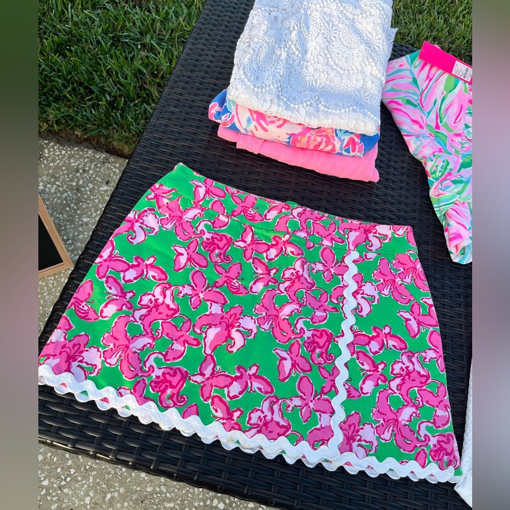 Lilly Pulitzer scalloped skort